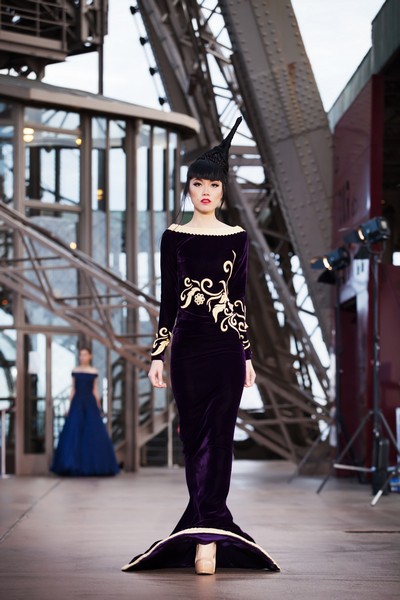 Unconventional Catwalk Took Over Paris The Phenomenal Success of Jessia Minh Anhs Autumn Fashion Show Atop the Eiffel Tower